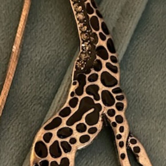 Random Necklace Pendants Giraffe, Heart, Onck, Cat - Picture 3 of 5